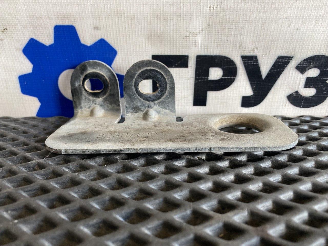 кронштейн спойлера кабины Volvo FH4 первое поколение (2013 - 2020), 82337812 - фото №1