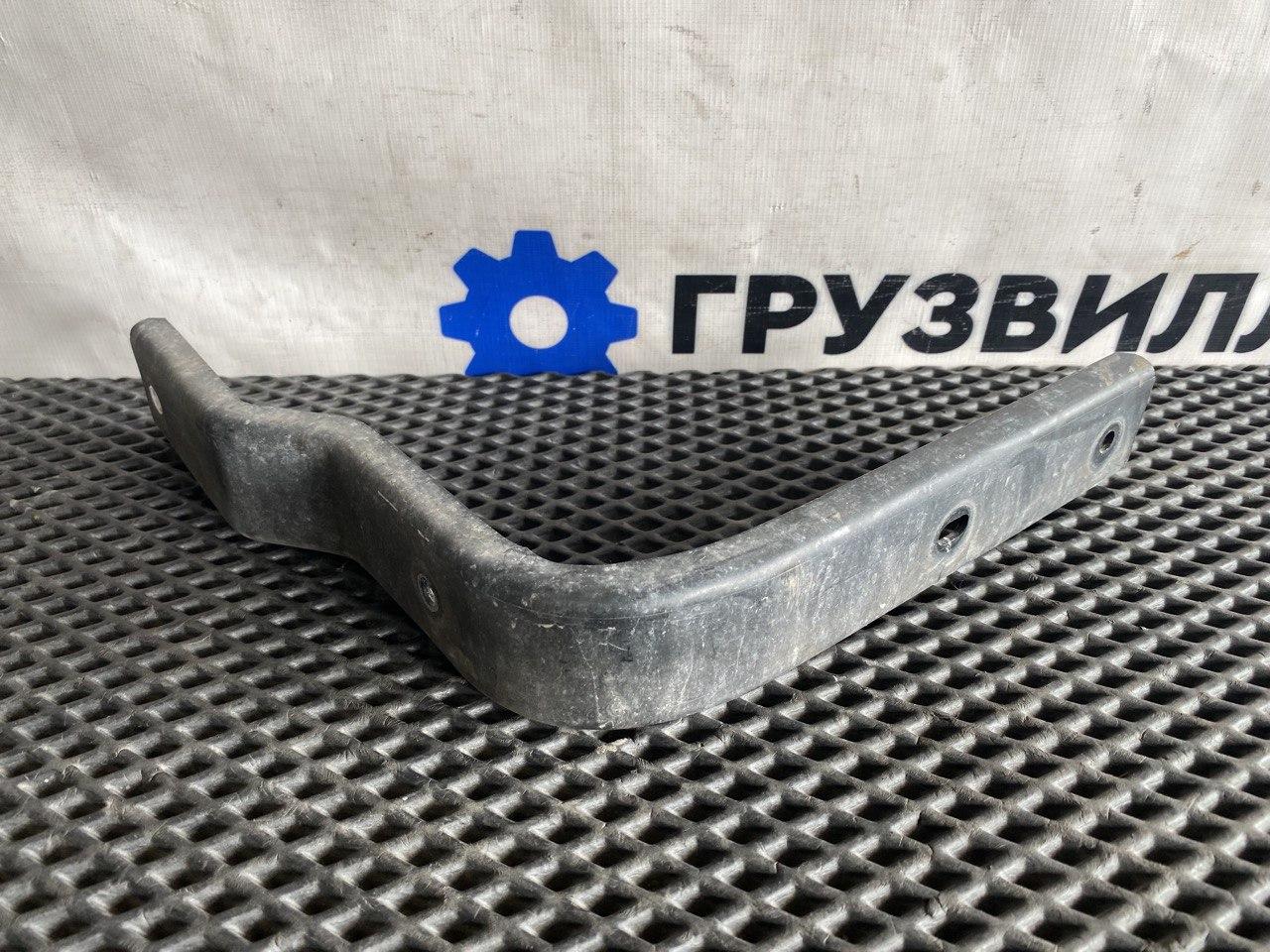 кронштейн спойлера кабины Volvo FH4 первое поколение (2013 - 2020), 82332718 - фото №1