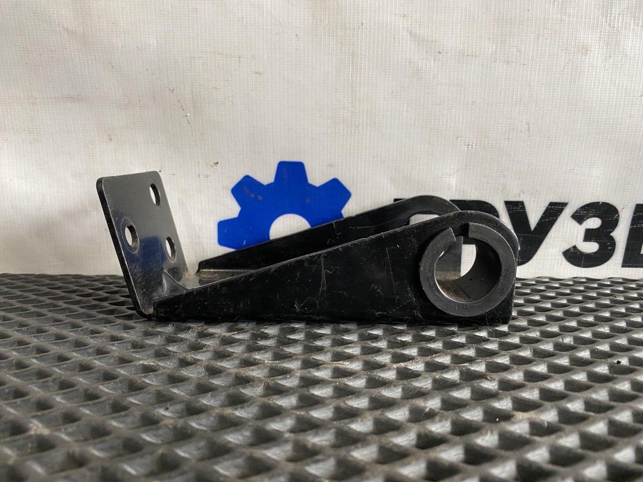 кронштейн спойлера кабины Volvo FH4 первое поколение (2013 - 2020) - фото №1