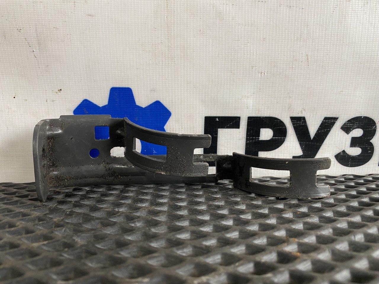 кронштейн тормозных трубок Volvo FH4 первое поколение (2013 - 2020), 21841461 - фото №1
