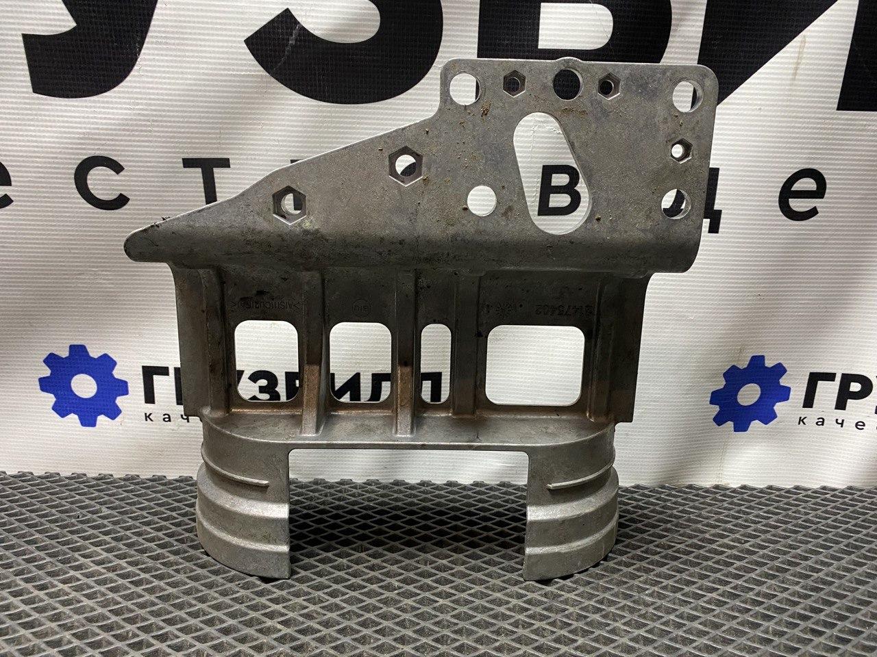 кронштейн гидроусилителя Volvo FH4 первое поколение (2013 - 2020), 21475402 - фото №1