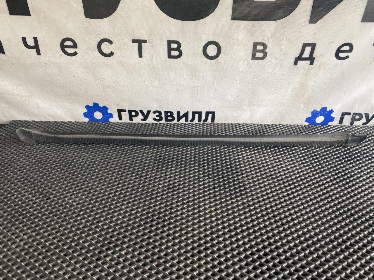 Уплотнитель стекла Volvo FH4 первое поколение (2013 - 2020), 82178206 - фото №1