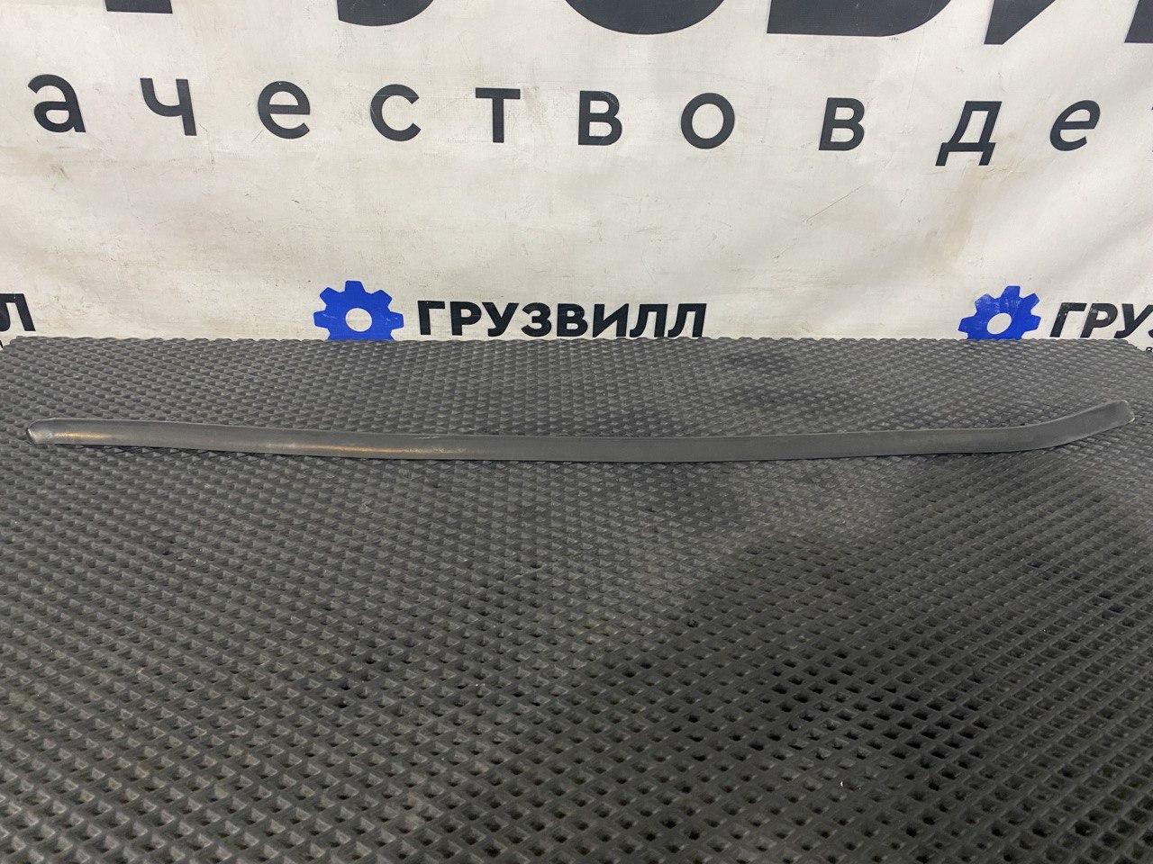 Уплотнитель стекла Volvo FH4 первое поколение (2013 - 2020), 82178206 - фото №1