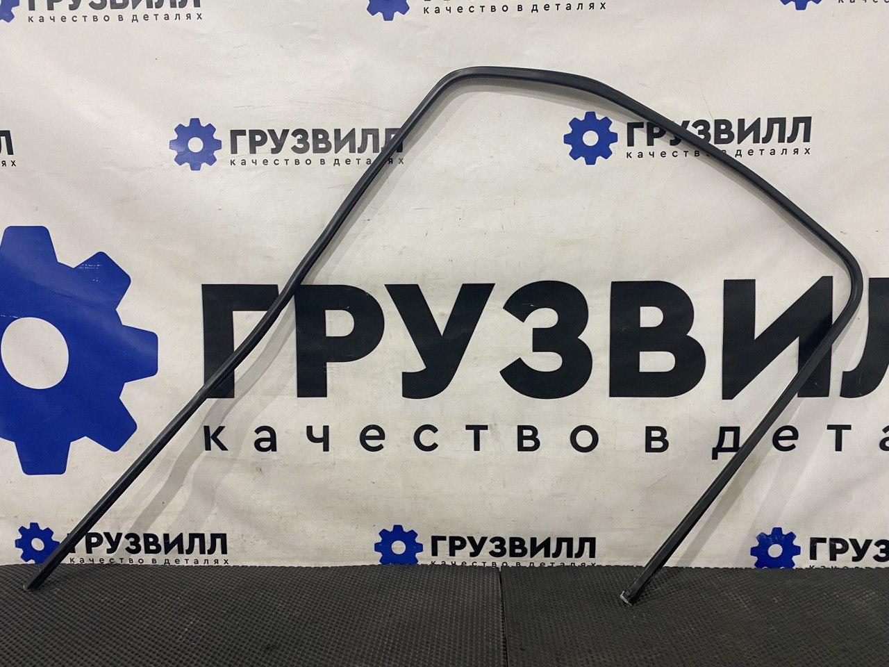 Уплотнитель стекла Volvo FH5 2 (2019 - 2025), 82178202 - фото №1