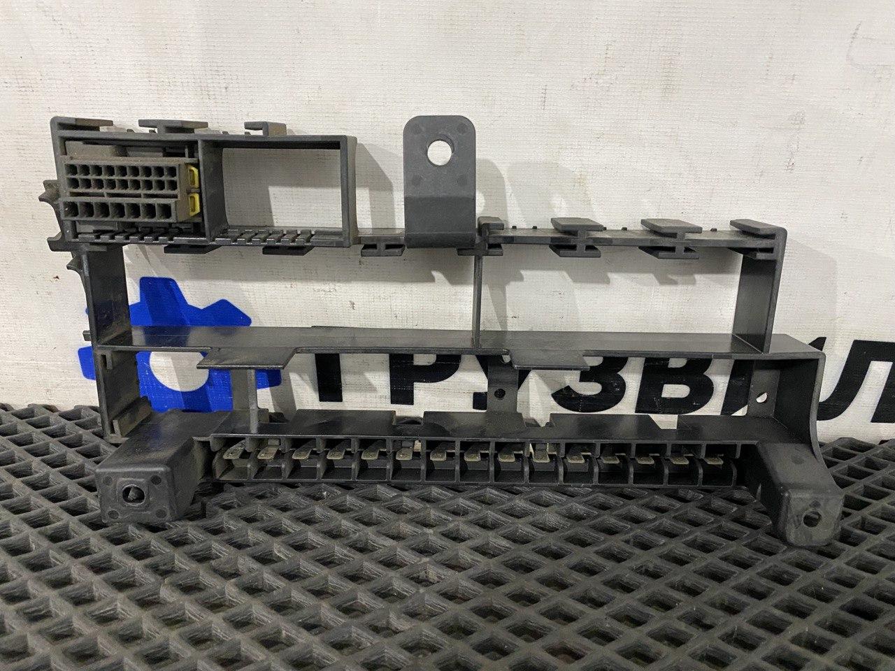 кронштейн (крепление) Volvo FH4 первое поколение (2013 - 2020), 21218495 - фото №1