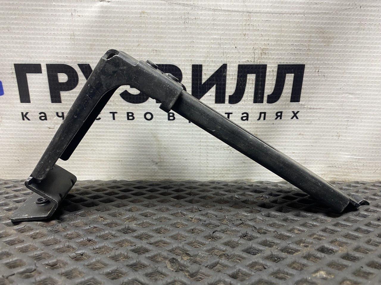 кронштейн (крепление) Renault Premium 1 поколение (1996 - 2005) - фото №1