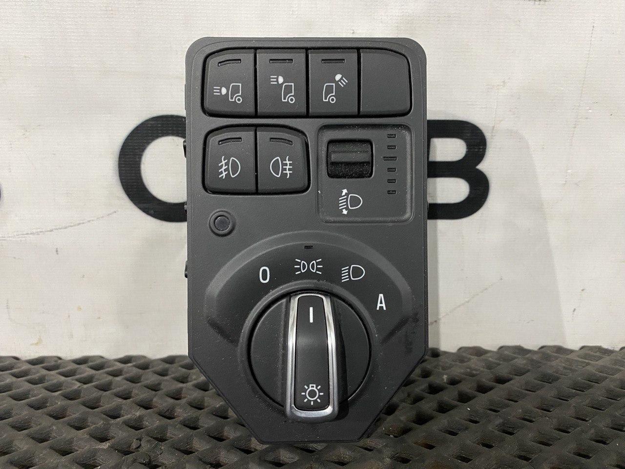 блок управления светом Scania 6-series, 2892709 - фото №1