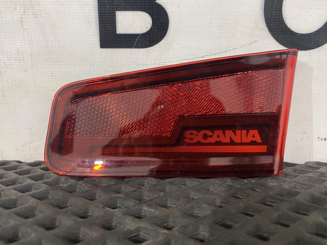 габаритный фонарь Scania 6-series, 2242565 - фото №1