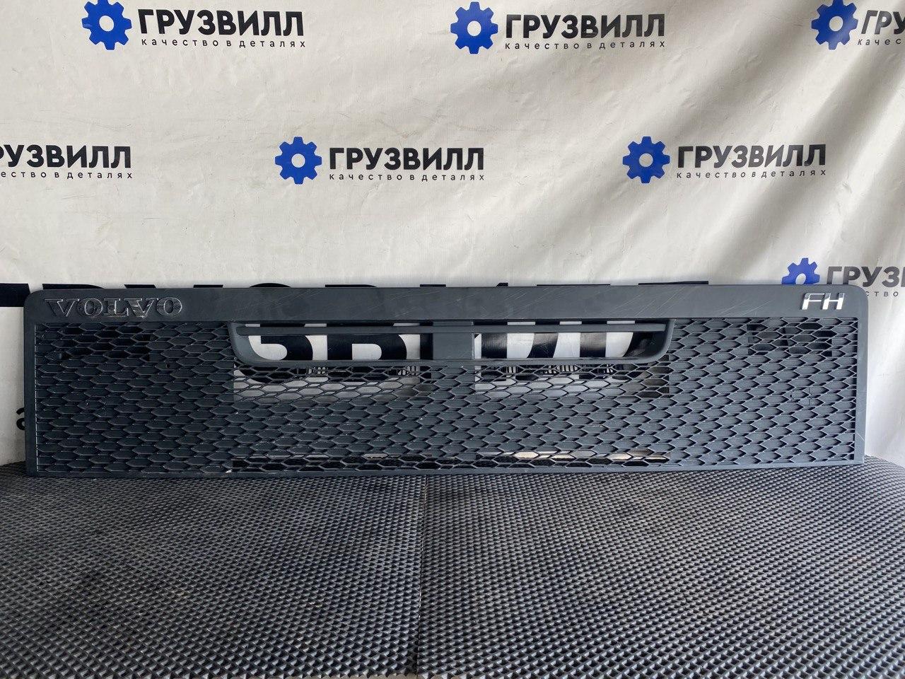 решетка капота Volvo FH4 первое поколение (2013 - 2020), 84033228, 82150186, 82316694, 82303682 - фото №1