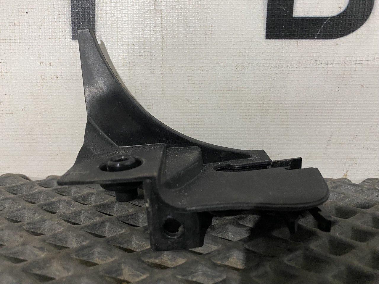 кронштейн (крепление) Scania 6-series, 2272342 - фото №1