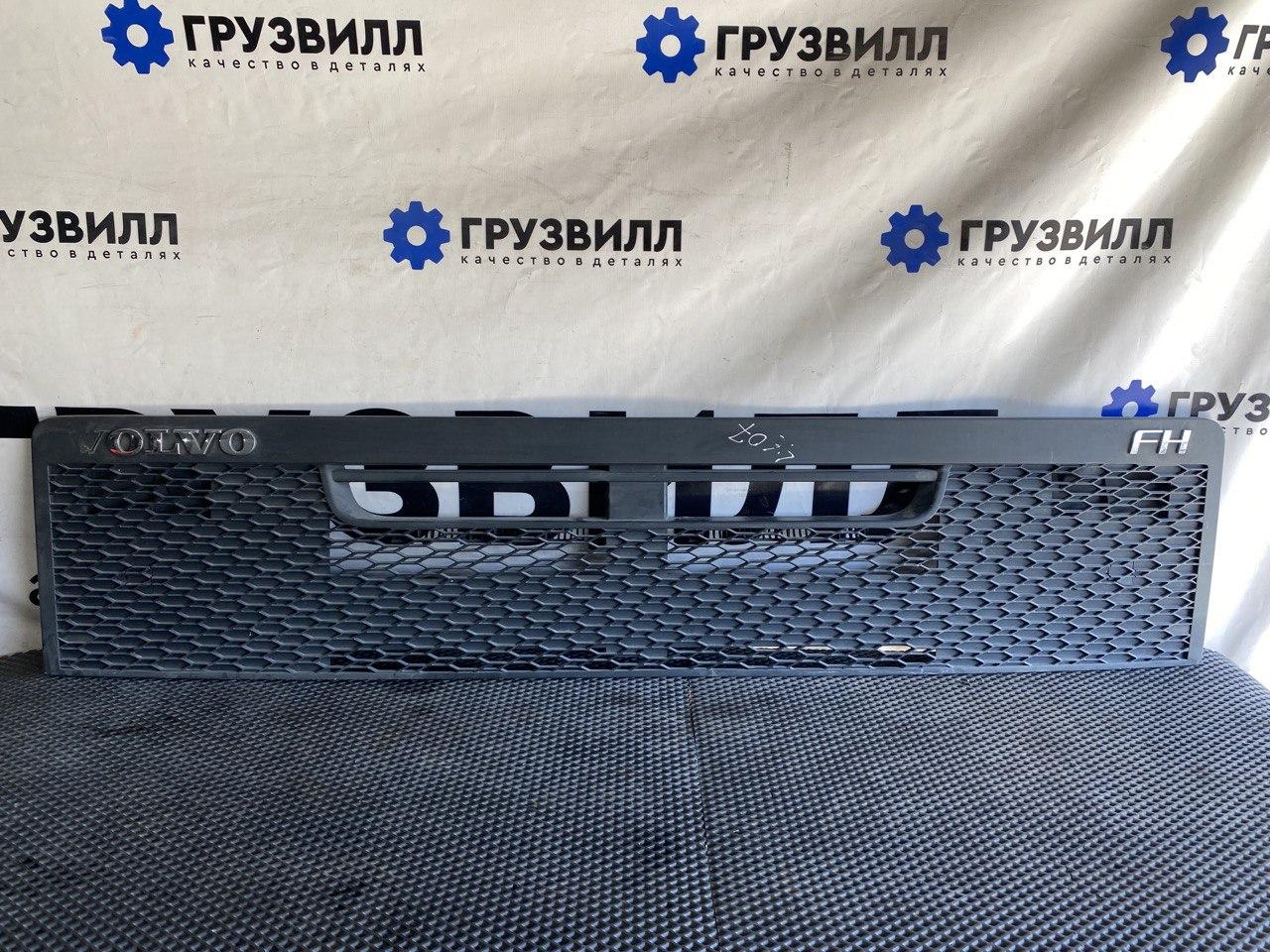 решетка капота Volvo FH4 первое поколение (2013 - 2020), 84033228, 82150186, 82316694, 82303682 - фото №1