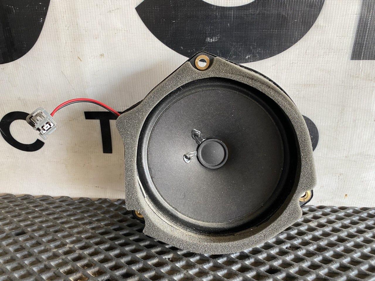 динамик двери Volvo FH4 первое поколение (2013 - 2020), 21206606, 23488798 - фото №1