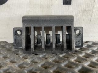 крепление люка Volvo FH4 первое поколение (2013 - 2020), 10015327