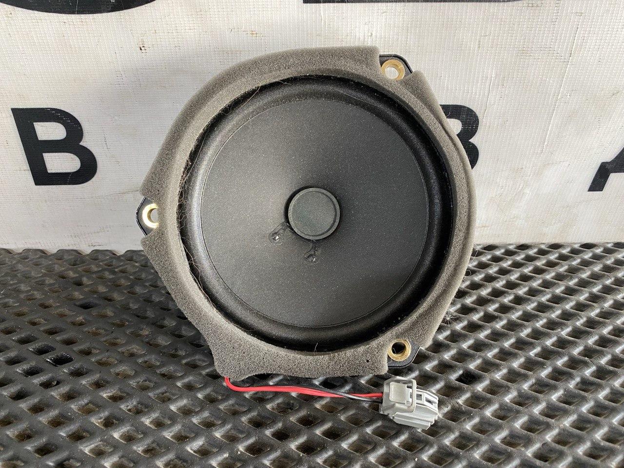 динамик двери Volvo FH4 первое поколение (2013 - 2020), 21206606, 23488798 - фото №1