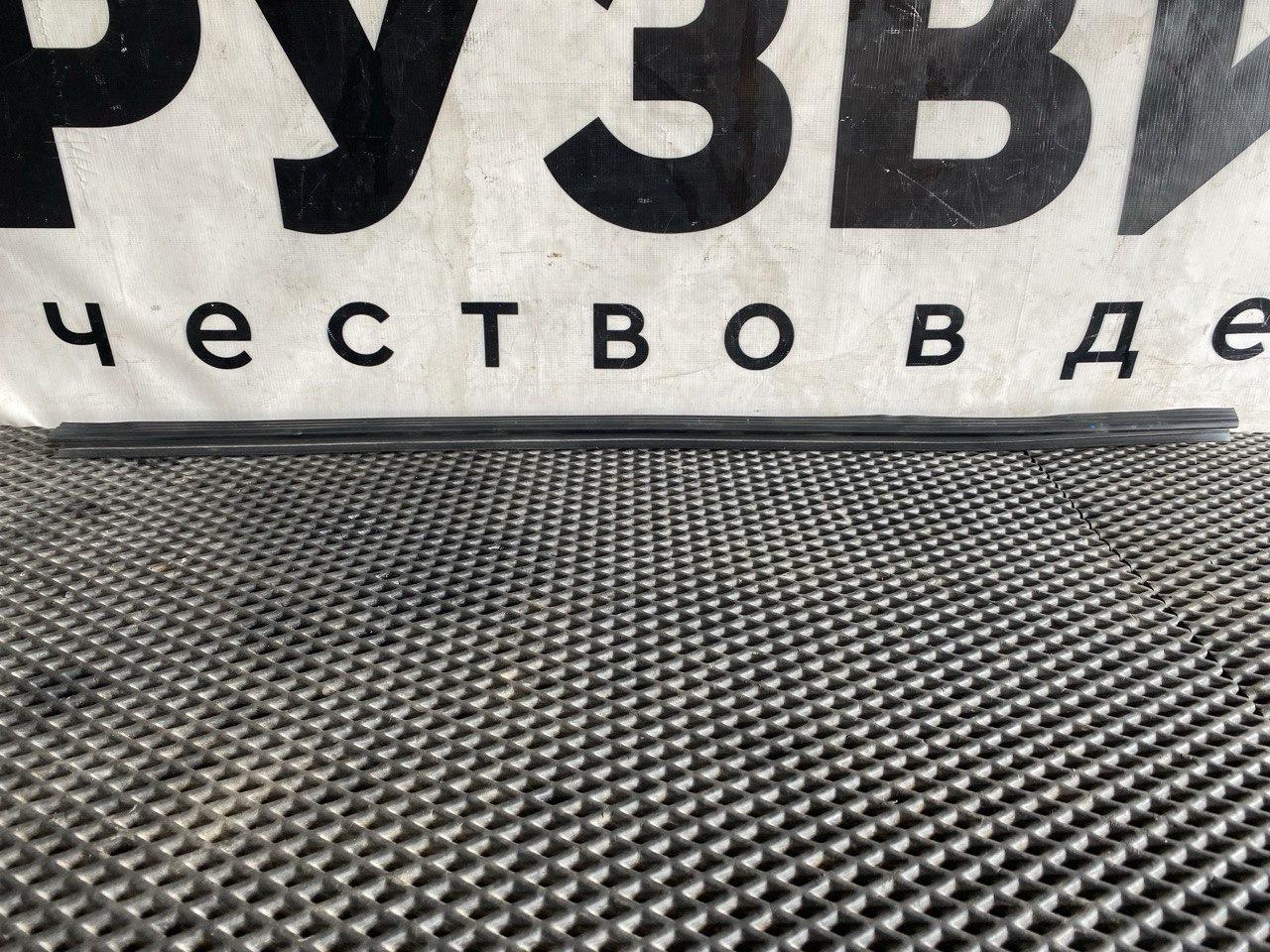 Уплотнитель стекла Scania 6-series, 2557347 - фото №1