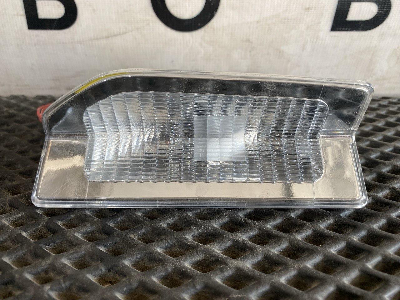 фонарь салона (плафон) Volvo FH4 первое поколение (2013 - 2020), 22935541, 82909367, 22985045, 22952058, 84314429 - фото №1