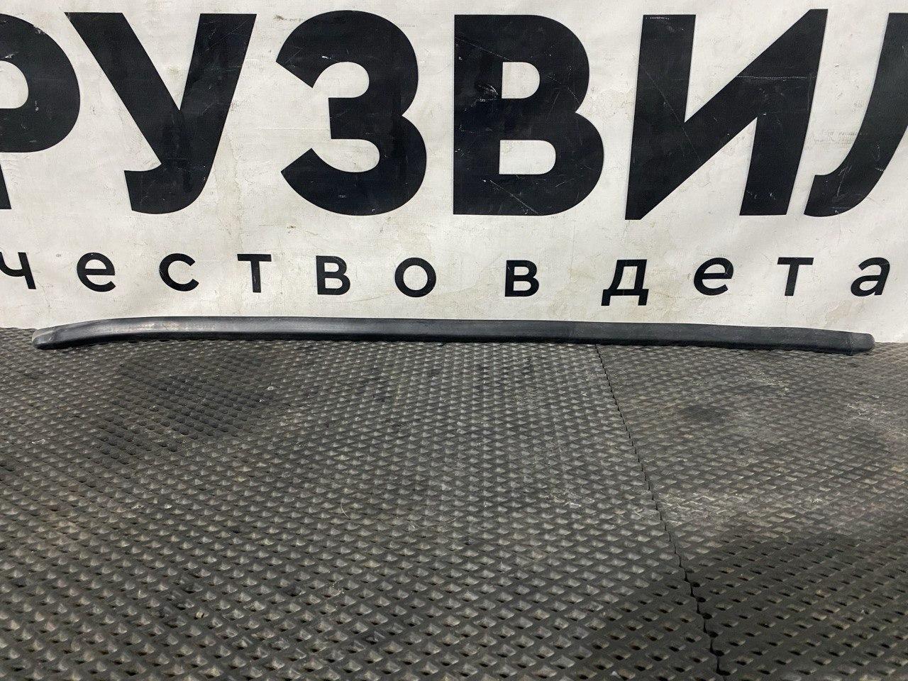 Уплотнитель стекла Volvo FH4 первое поколение (2013 - 2020), 82178206 - фото №1