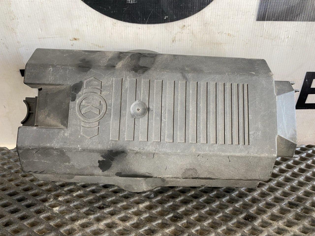 Крышка блока EBS Volvo FH4 первое поколение (2013 - 2020), 21926391 - фото №1