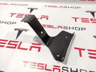 Кронштейн крепления защиты днища Tesla Model X 1 поколение 2017, 1073231-00-B