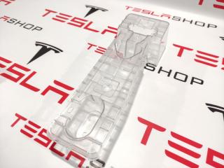 Кронштейн напольный 2-го ряда сидений Tesla Model X 1 поколение 2017, 1075708-00-D