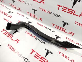 Воздуховод обогрева 2-го ряда сидений Tesla Model X 1 поколение 2017, 1064062-00-A
