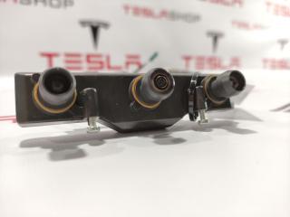 камера переднего обзора Tesla Model X 1 поколение 2017, 1089531-00-C