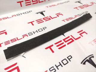 Накладка подъемной задней двери Tesla Model X 1 поколение 2017, 1055011-06-E