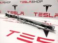 Накладка декоративная обшивки двери Tesla Model X 1 поколение 2017, 1035788-12-C - фото №4