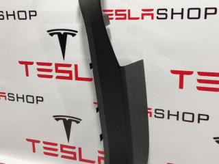 Накладка стойки А Tesla Model X 1 поколение 2017, 1035963-00-C
