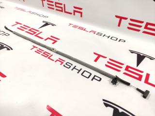 Трос открытия лючка порта зарядки Tesla Model X 1 поколение 2017, 1067677-00-C