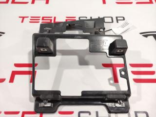 Кронштейн опорный компьютера MCU Tesla Model X 1 поколение 2017, 1058825-00-C, 1058825-00-B