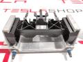 Крышка низковольтного разъёма высоковольтной батареи Tesla Model S 1 поколение (2012 - 2016), 1003915-10-F - фото №4