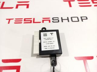 блок управления парктрониками Tesla Model X 1 поколение 2017, 1100308-00-A