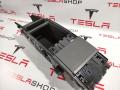 консоль салона (центральная часть) Tesla Model X 1 поколение 2017, 1055149-00-G - фото №5