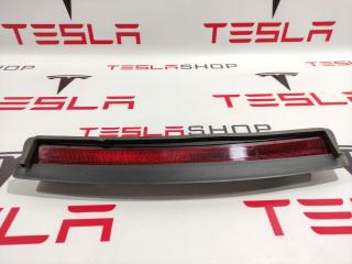 дополнительный стоп-сигнал Tesla Model 3 1 поколение (2017 - 2025), 1077405-00-F