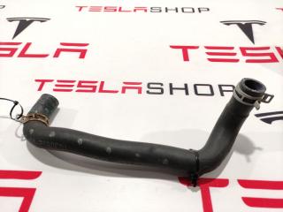 Шланги охлаждающей жидкости Tesla Model S 1 поколение 2015, 1030812-00-B
