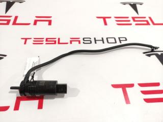 насос (моторчик) омывателя стекла Tesla Model 3 1 поколение 2019, 1110164-00-B