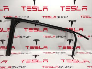 Уплотнитель стекла Tesla Model X 1 поколение 2017, 1032278-00-D, 1032278-00-E