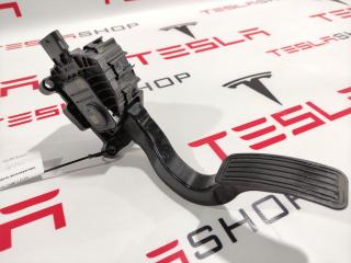 педаль Tesla Model 3 1 поколение 2019, 1044695-00-A