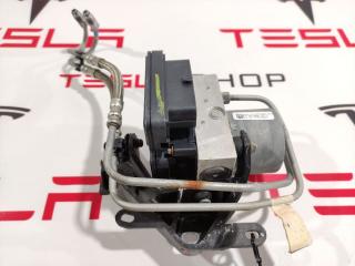 блок ABS Tesla Model 3 1 поколение 2019, 1044746-00-A, 1044741-00-D, 1044741-99-D, 1044711-00-C