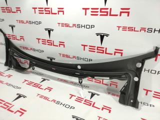 Подкапотная накладка стеклоочистителей Tesla Model S 1 поколение 2015, 1008976-00-F, 1008976-00-E
