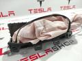 подушка безопасности коленная Tesla Model S 1 поколение 2015, 1005259-00-F - фото №4