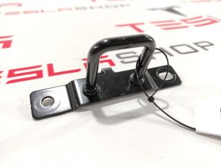 Петля фиксации сидений 2-го ряда Tesla Model 3 1 поколение 2020, 1101865-00-A