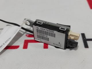 Антенна усилитель AM/FM Tesla Model S 1 поколение 2015, 1004793-00-D