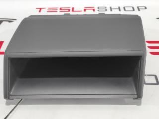 Ниша под монитором Tesla Model S 1 поколение (2012 - 2016), 1045057-00-C