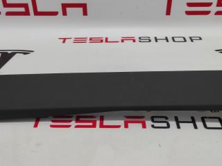 Накладка нижняя бардачка Tesla Model S 1 поколение (2012 - 2016), 1002301-14-B