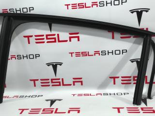 Уплотнитель стекла Tesla Model X 1 поколение 2017, 1032277-00-E, 1069520-90-H