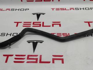 Шланги охлаждающей жидкости заднего малого электромотора Tesla Model S 1 поколение 2015, 1058001-00-E
