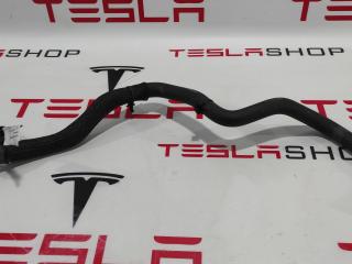 Шланги охлаждающей жидкости заднего малого электромотора Tesla Model S 1 поколение 2015, 1058001-00-E
