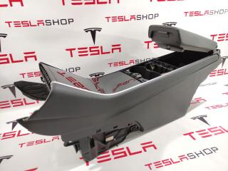 консоль салона (центральная часть) Tesla Model 3 1 поколение (2017 - 2025), 1087900-00-E